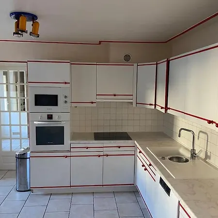 Maison De Vacances Avec Piscine Chauffee Et * Saint-Loup-de-Naud