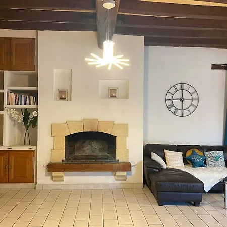 Maison De Vacances Avec Piscine Chauffee Et Ferienhaus *